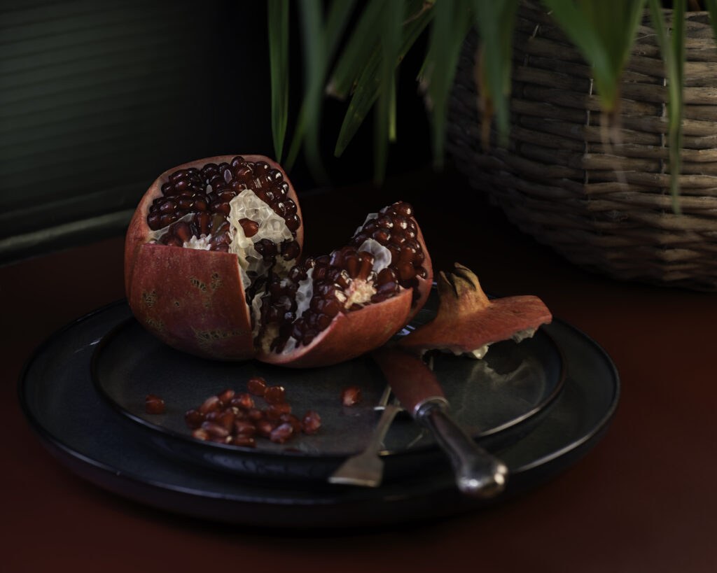 Granatapfel offenIIv Food Fotograf Schweinfurt | Foodfotografie Marken